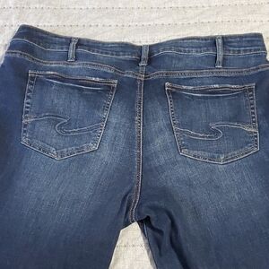 Silver Suki Capri Jeans